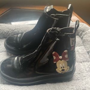 Zara Girls boots size 31 European UK size 13 Black Minnie Mouse like new